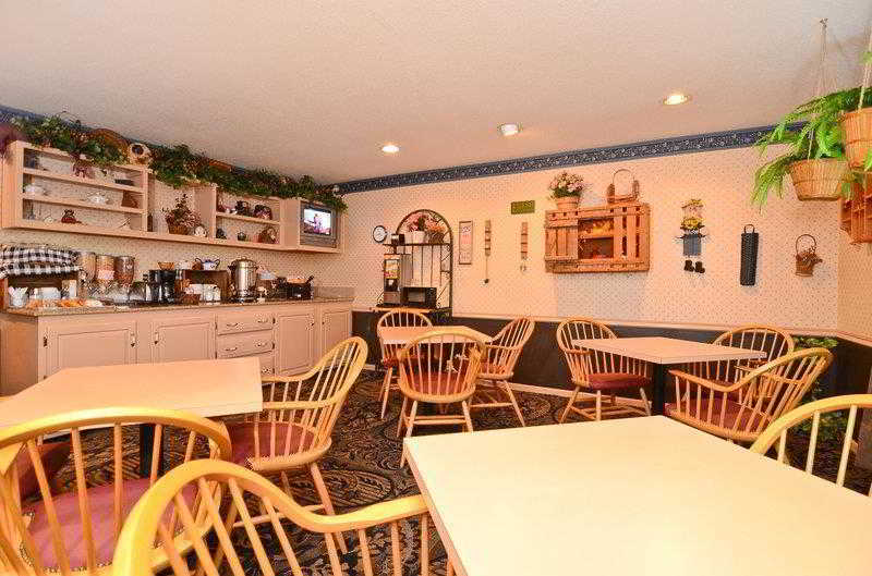 Super 8 by Wyndham Williams