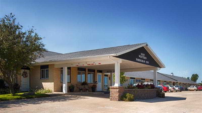 Super 8 by Wyndham Williams