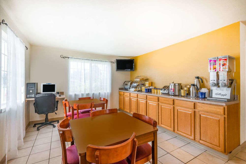 Days Inn by Wyndham Andover