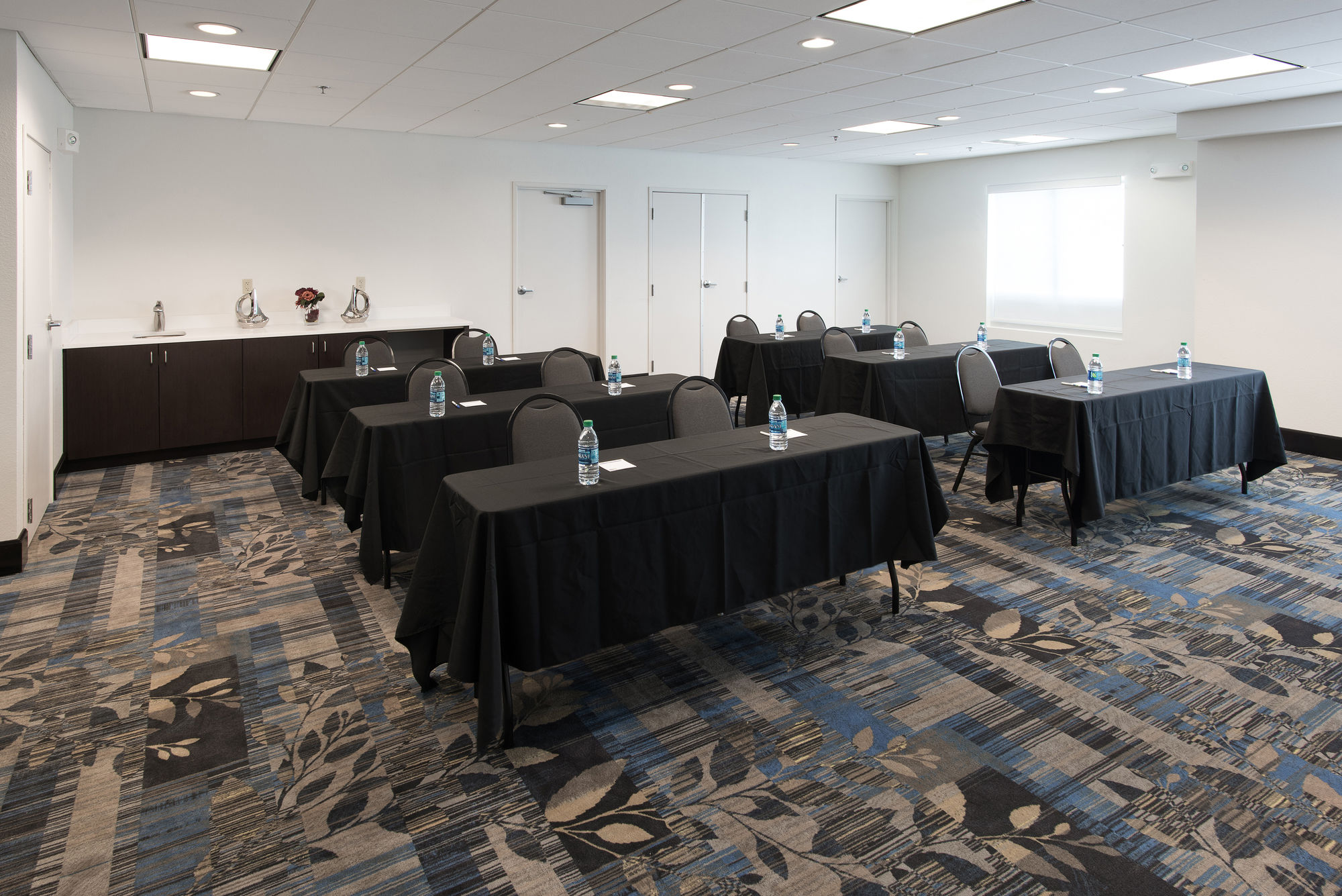 Holiday Inn Express & Suites East Wichita I-35 Andover