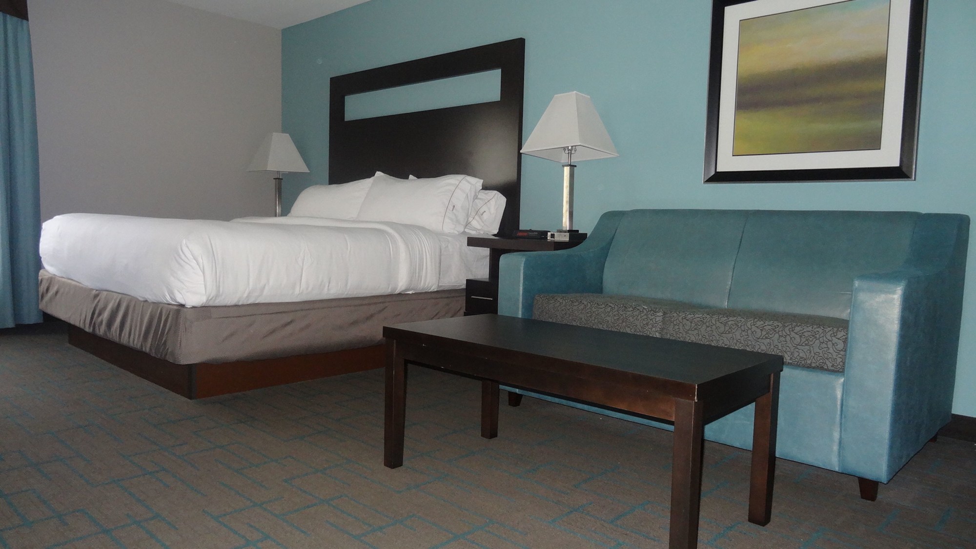 Holiday Inn Express Kansas City - Bonner Springs