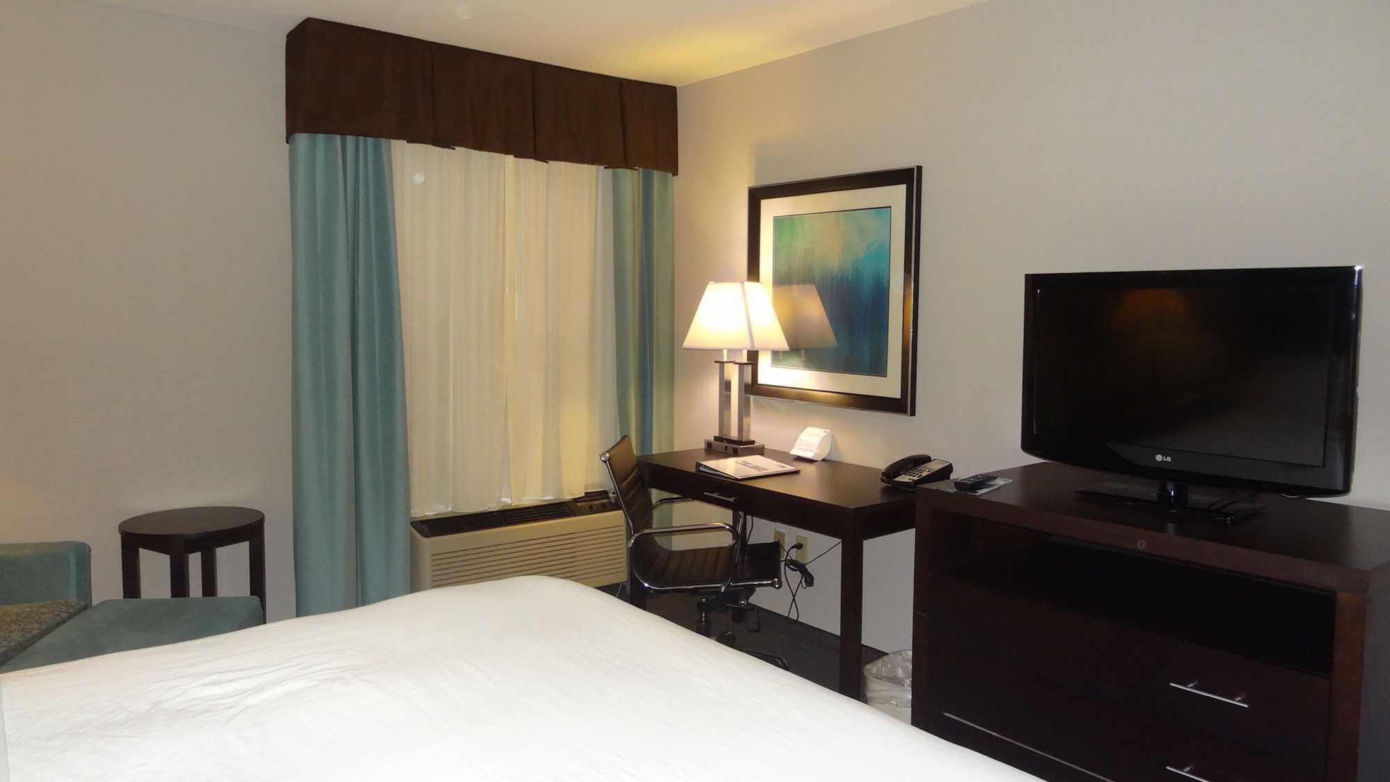 Holiday Inn Express Kansas City - Bonner Springs