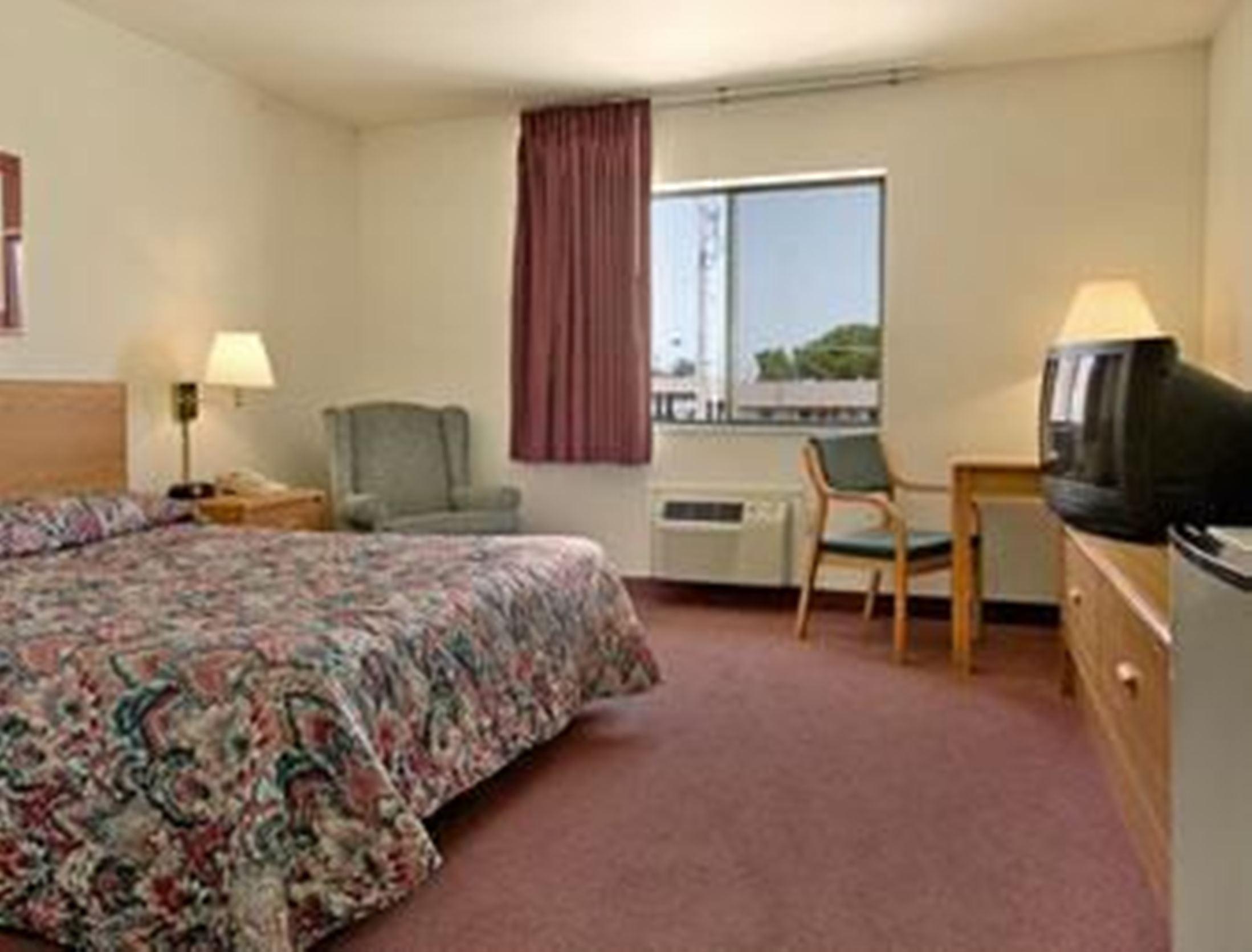 Super 8 by Wyndham Chanute