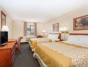 Days Inn by Wyndham Colby