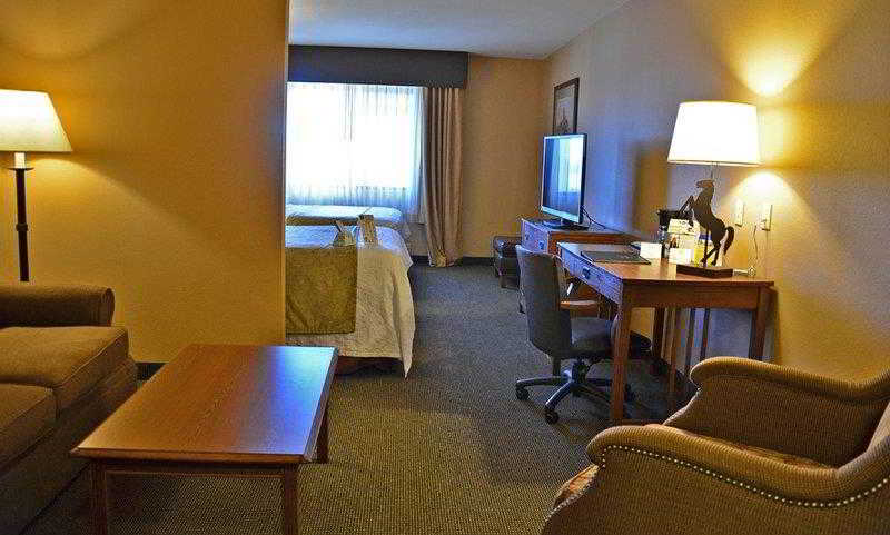 Best Western Plus Country Inn & Suites