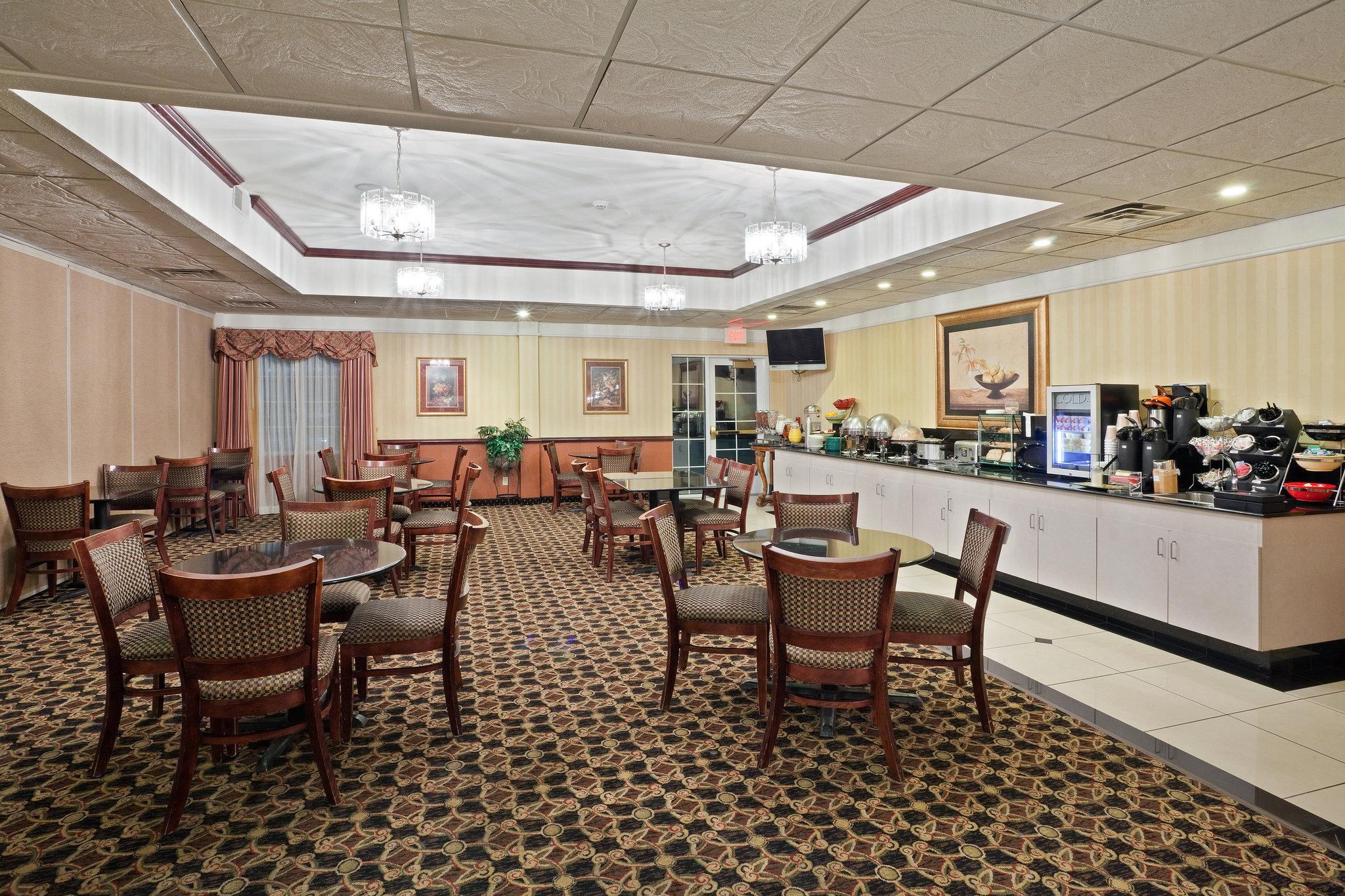 La Quinta Inn & Suites by Wyndham Dodge City
