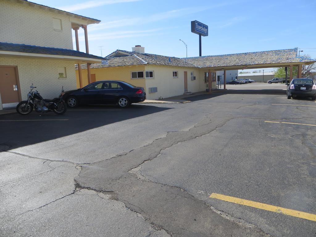 Silver Spur Vintage Inn & Suites
