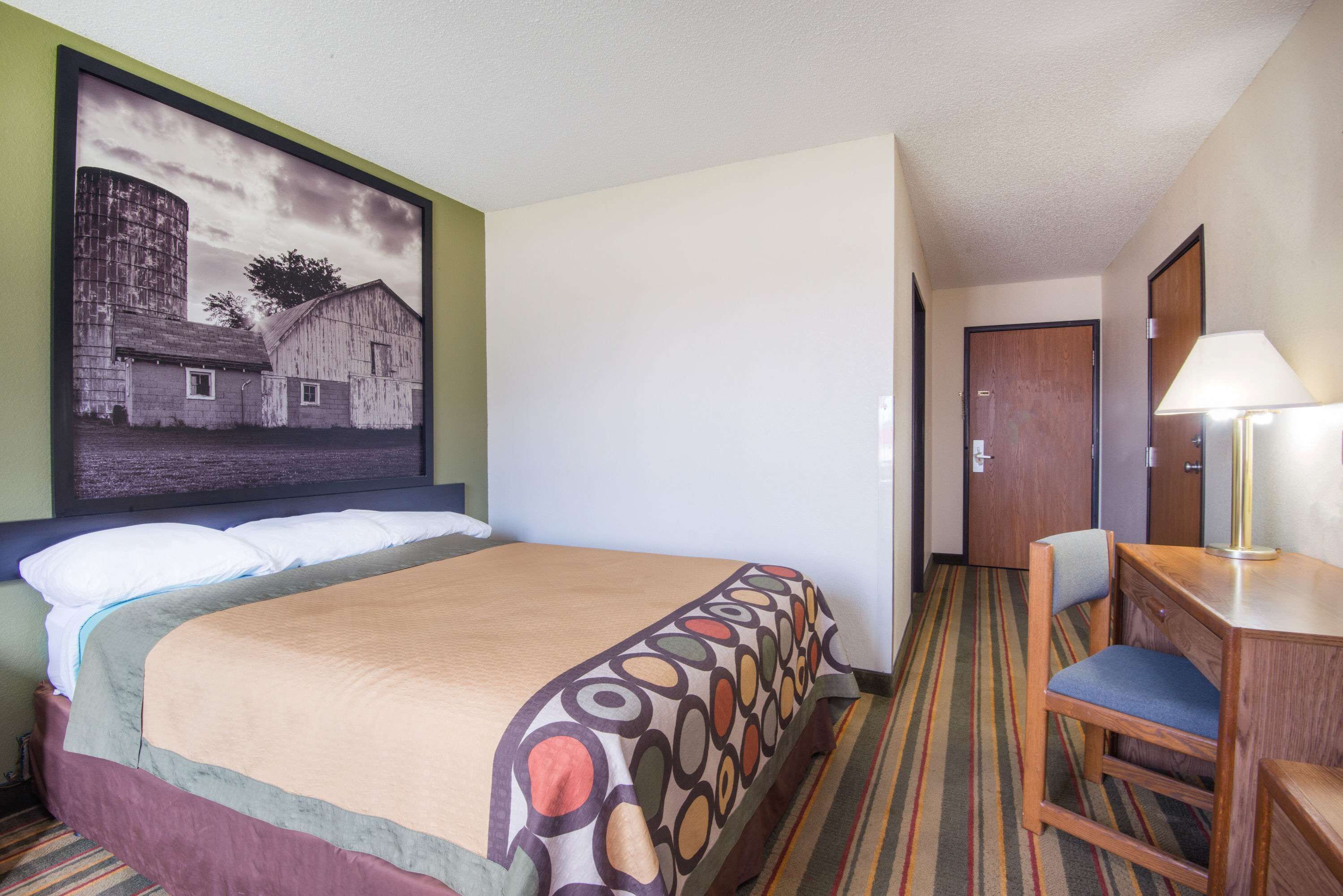 Super 8 by Wyndham El Dorado