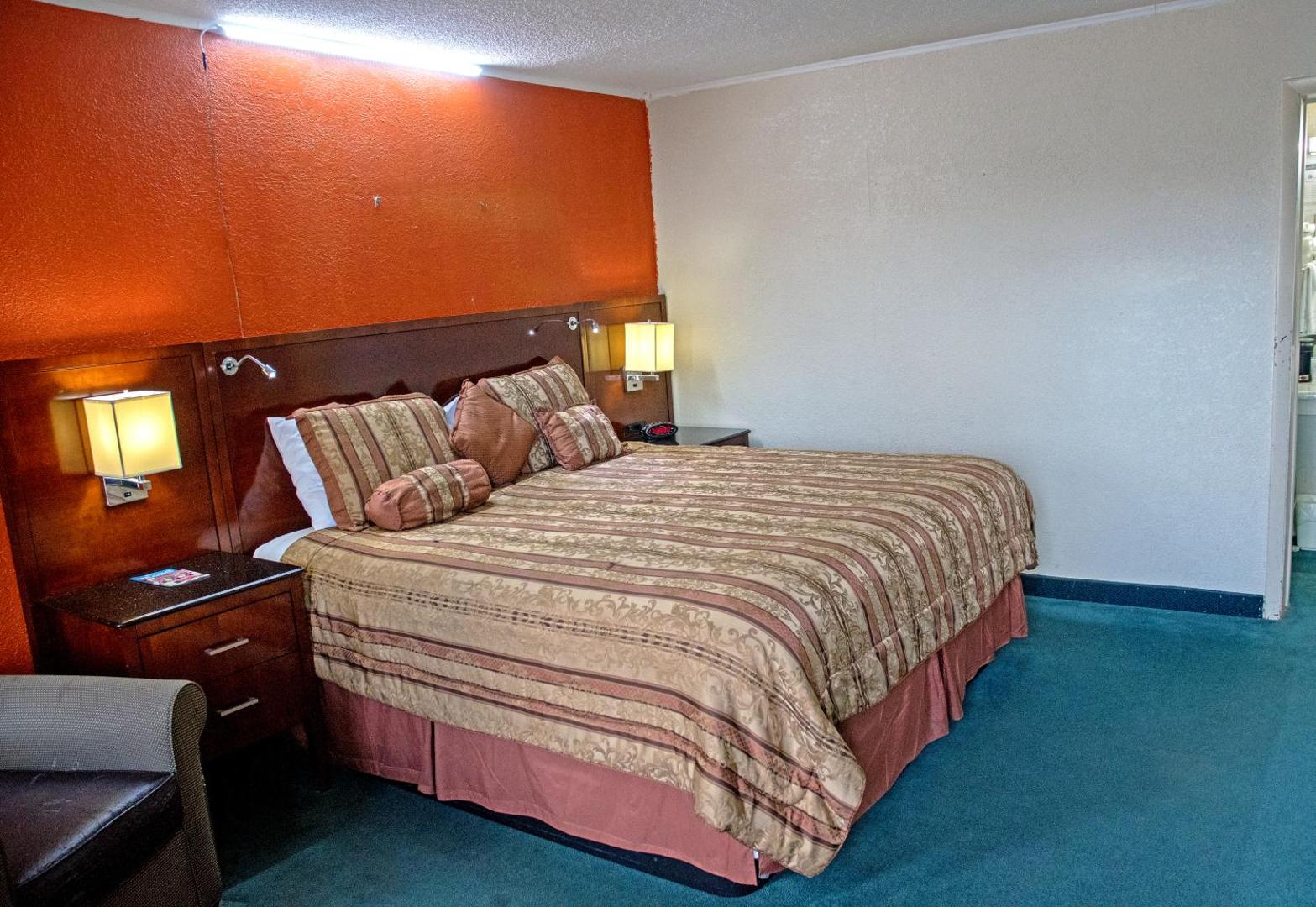 Americas Best Inn and Suites Emporia
