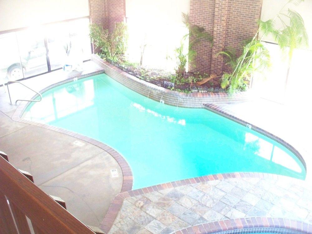 Travel Inn & Suites