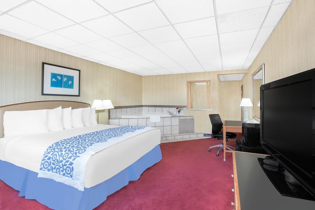 Travel Inn & Suites