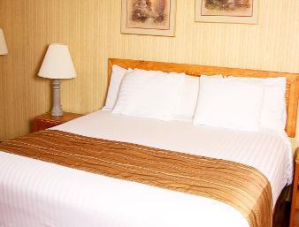 Travel Inn & Suites
