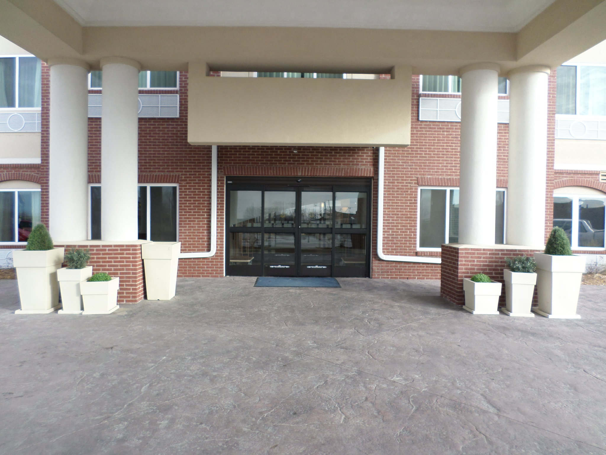 Holiday Inn Express & Suites Emporia Northwest