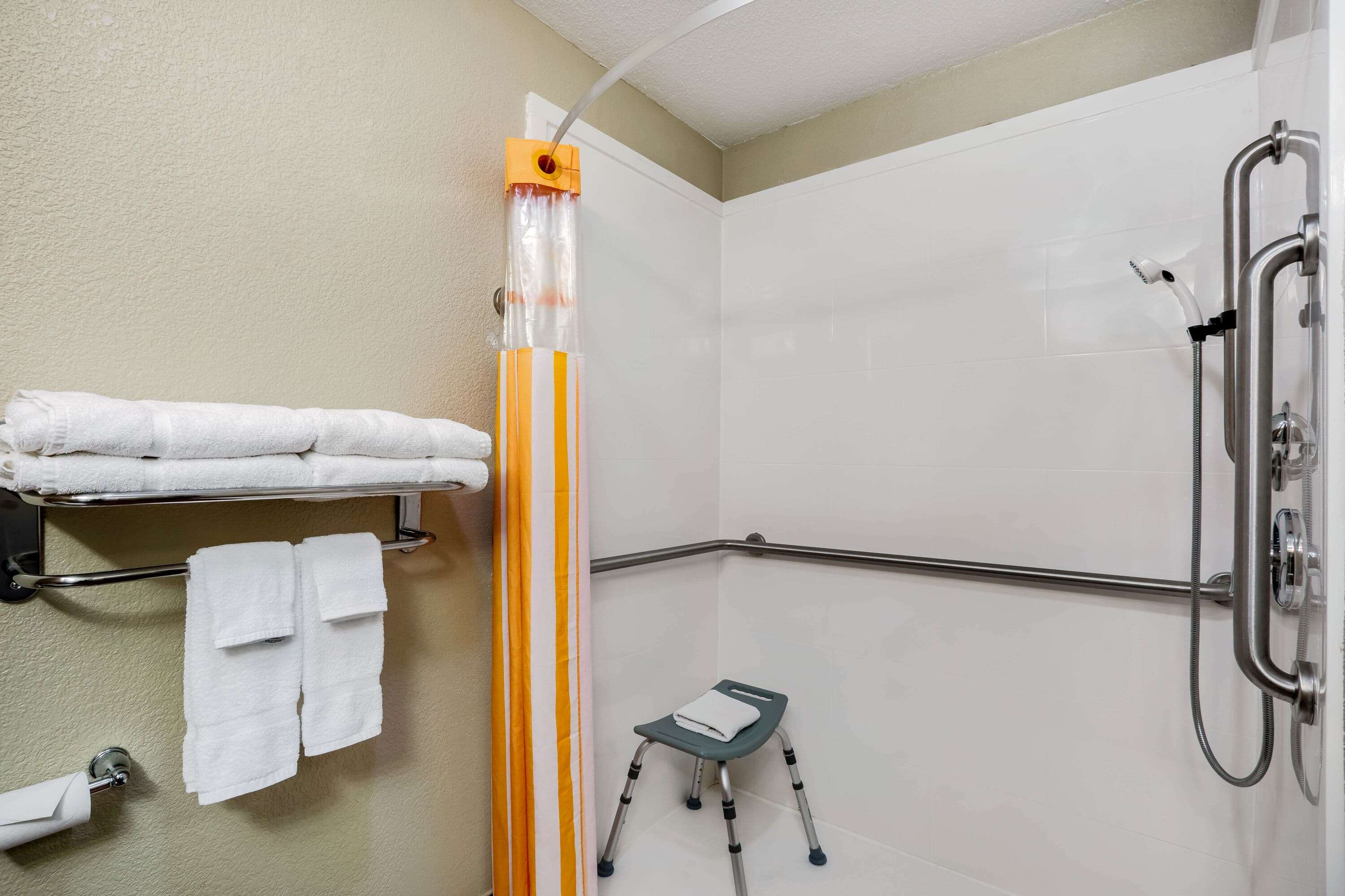 La Quinta Inn & Suites by Wyndham Emporia