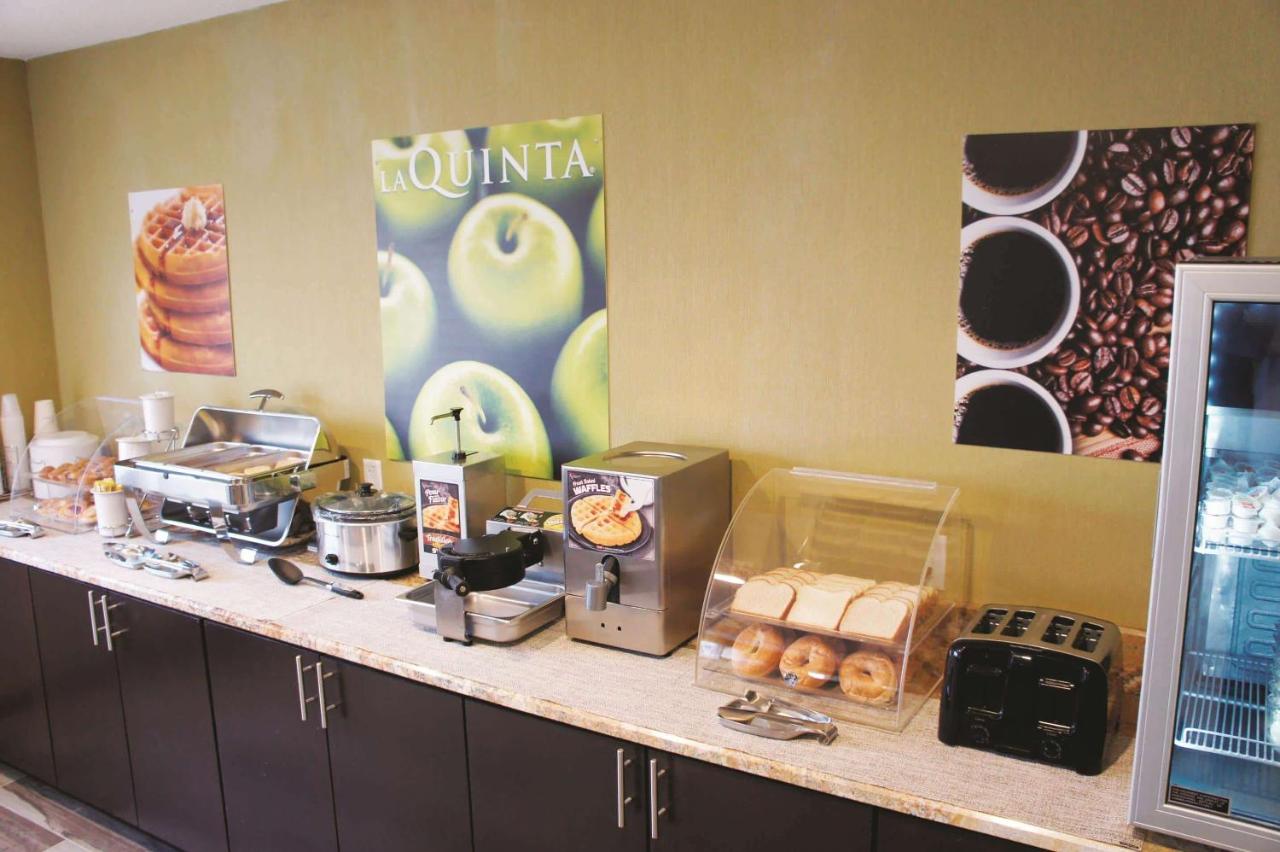 La Quinta Inn & Suites by Wyndham Emporia