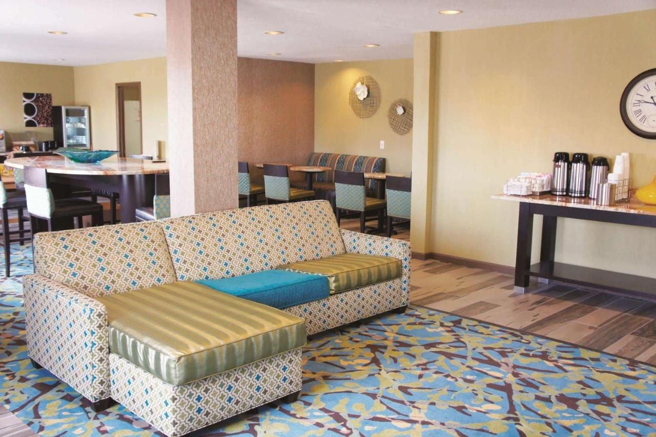 La Quinta Inn & Suites by Wyndham Emporia