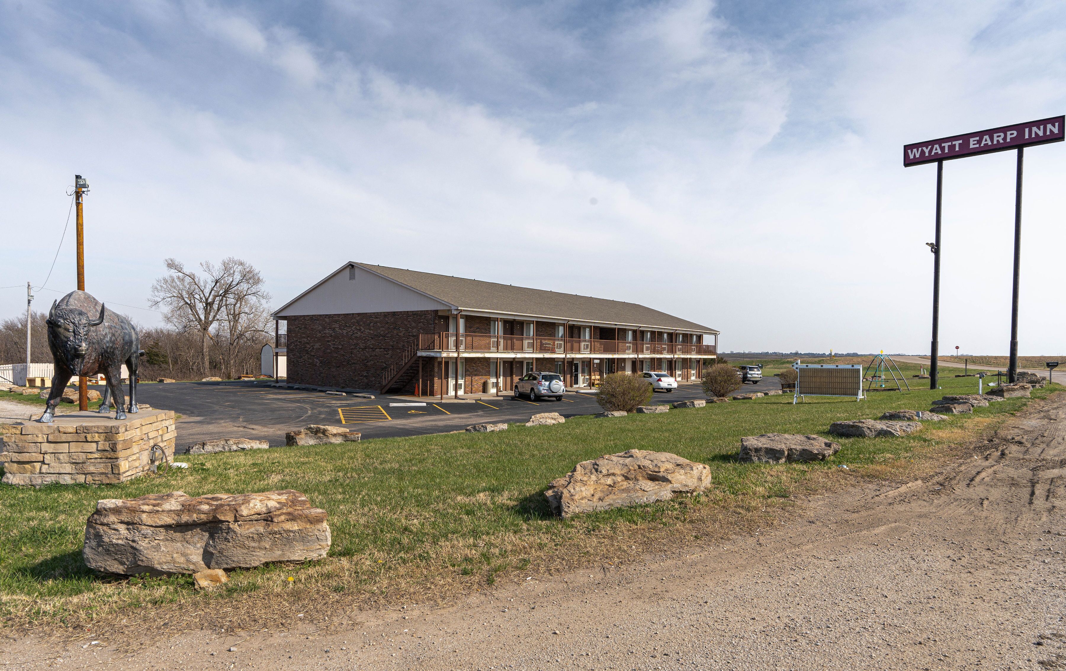 Lebo Inn