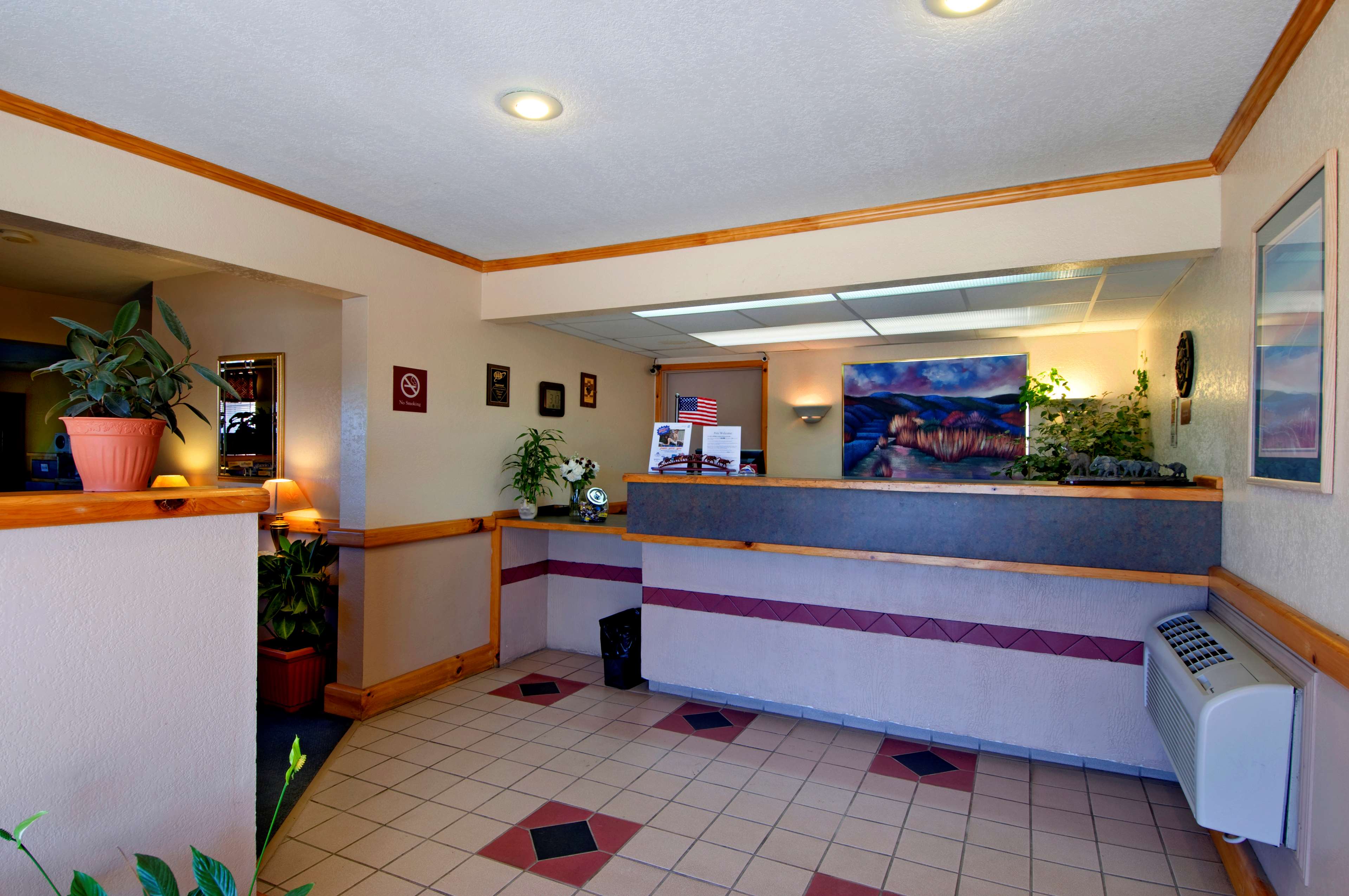Americas Best Value Inn-garden City