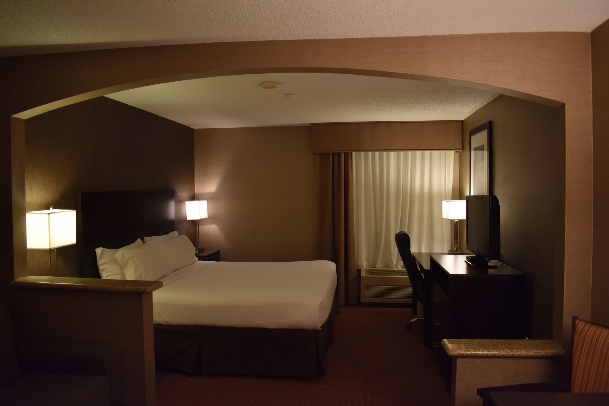 Country Inn & Suites by Radisson, Garden City, KS