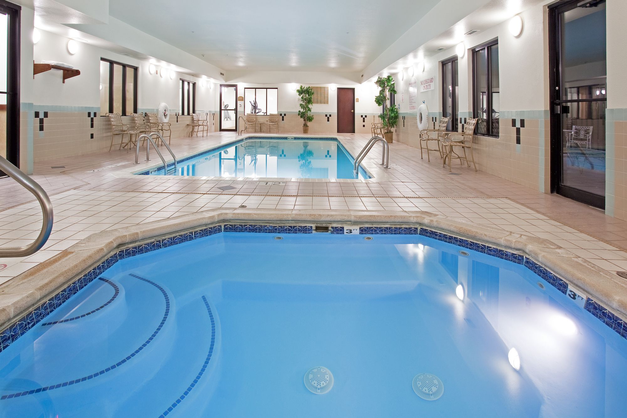 Country Inn & Suites by Radisson, Garden City, KS