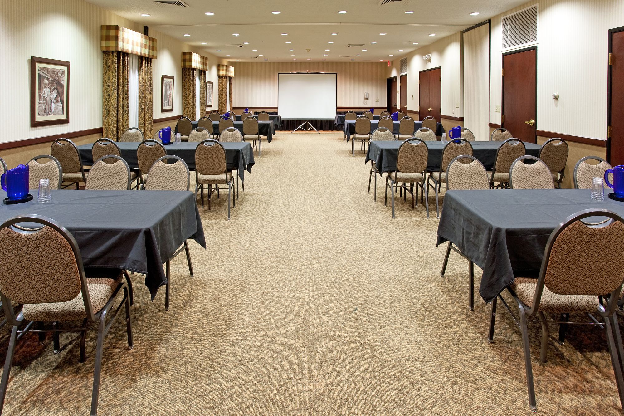 Country Inn & Suites by Radisson, Garden City, KS