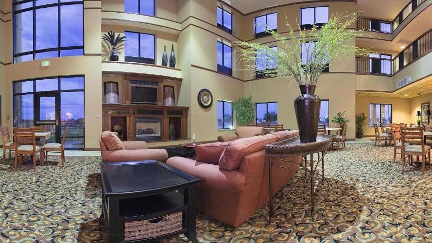 Comfort Inn & Suites