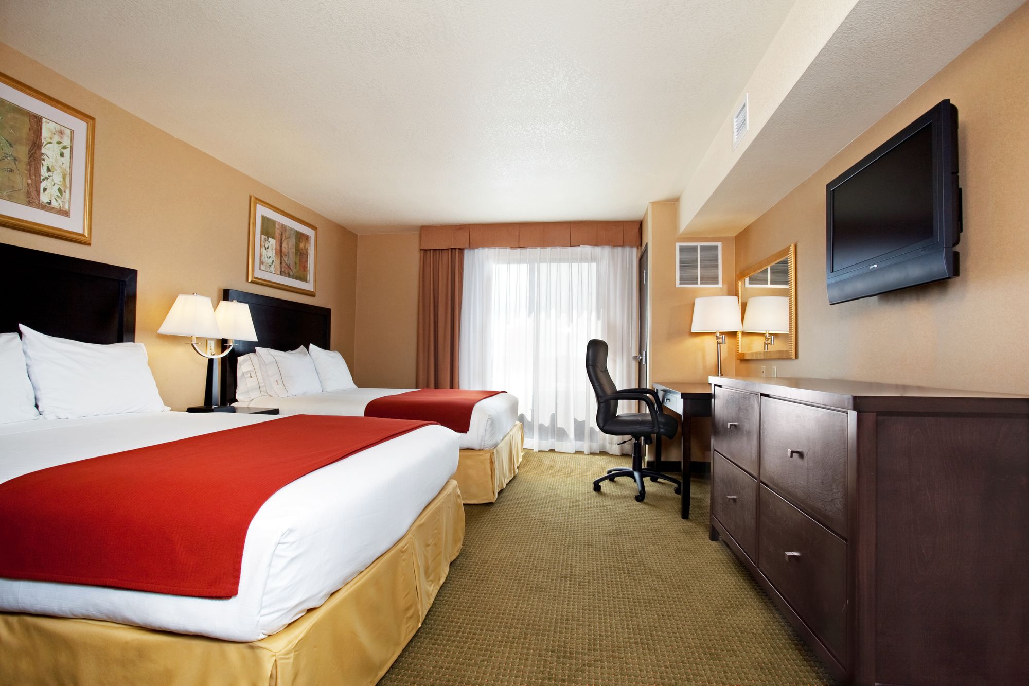 Comfort Inn & Suites