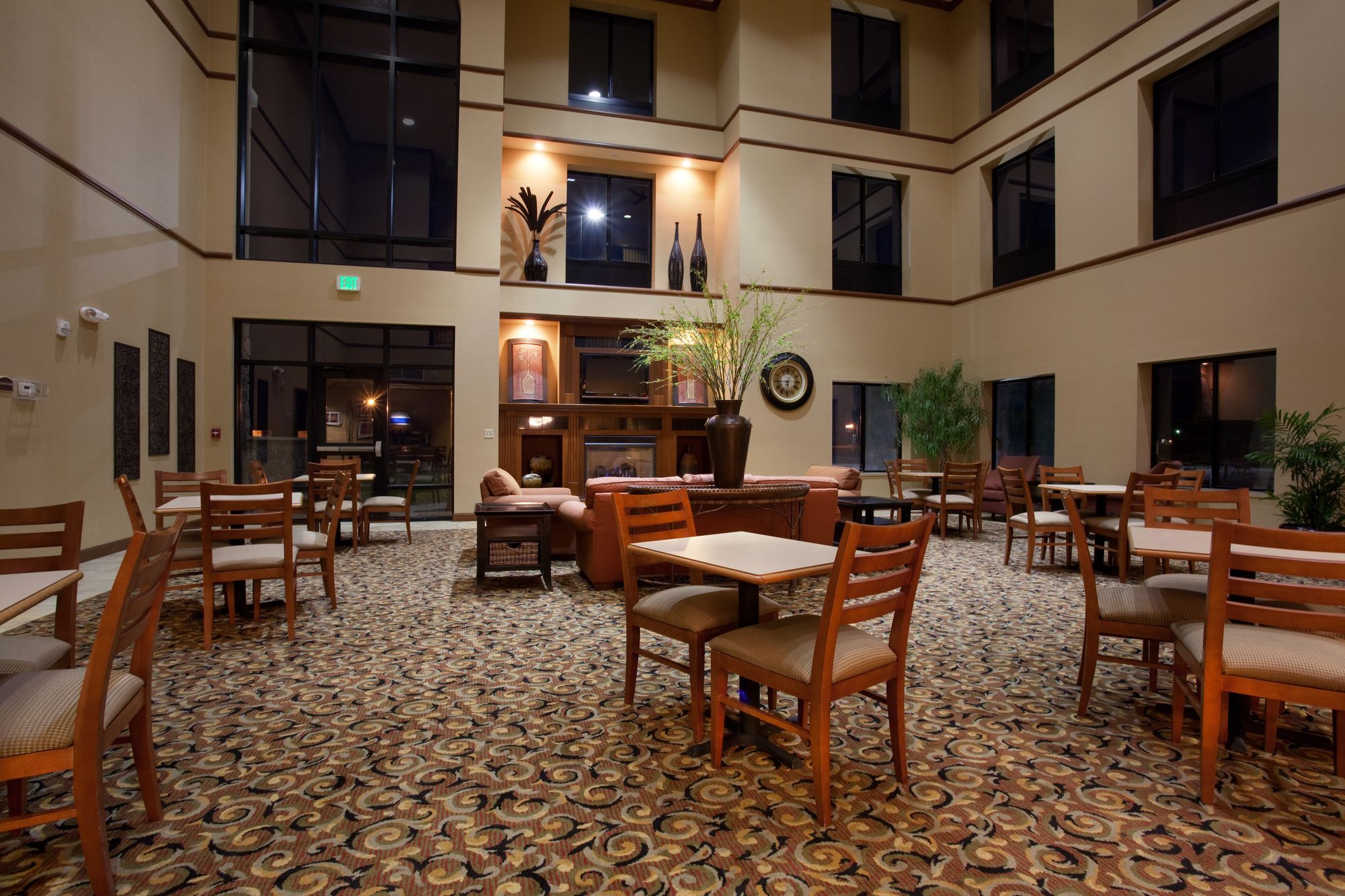 Comfort Inn & Suites