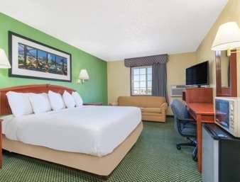 Days Inn by Wyndham Great Bend