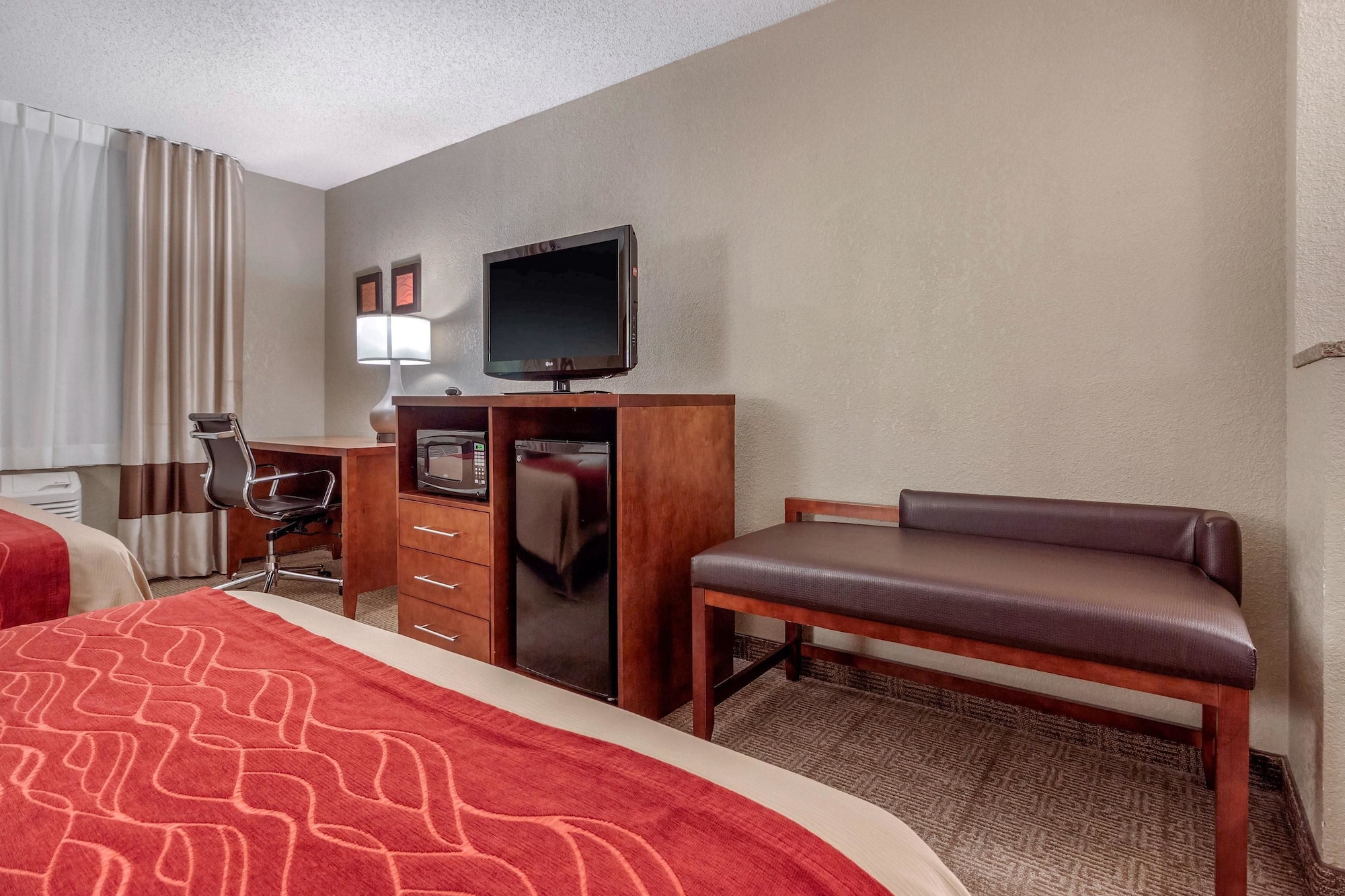 Comfort Inn & Suites Hays I-70