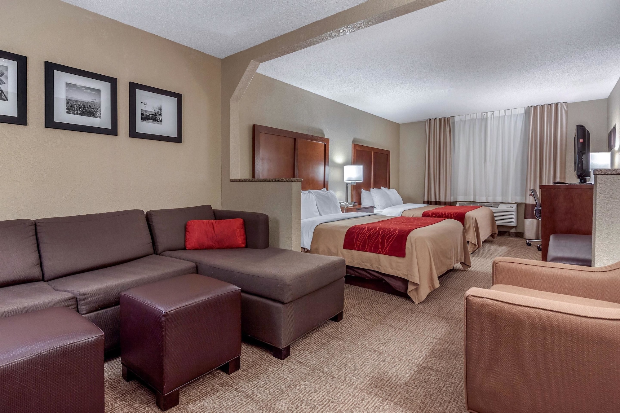 Comfort Inn & Suites Hays I-70