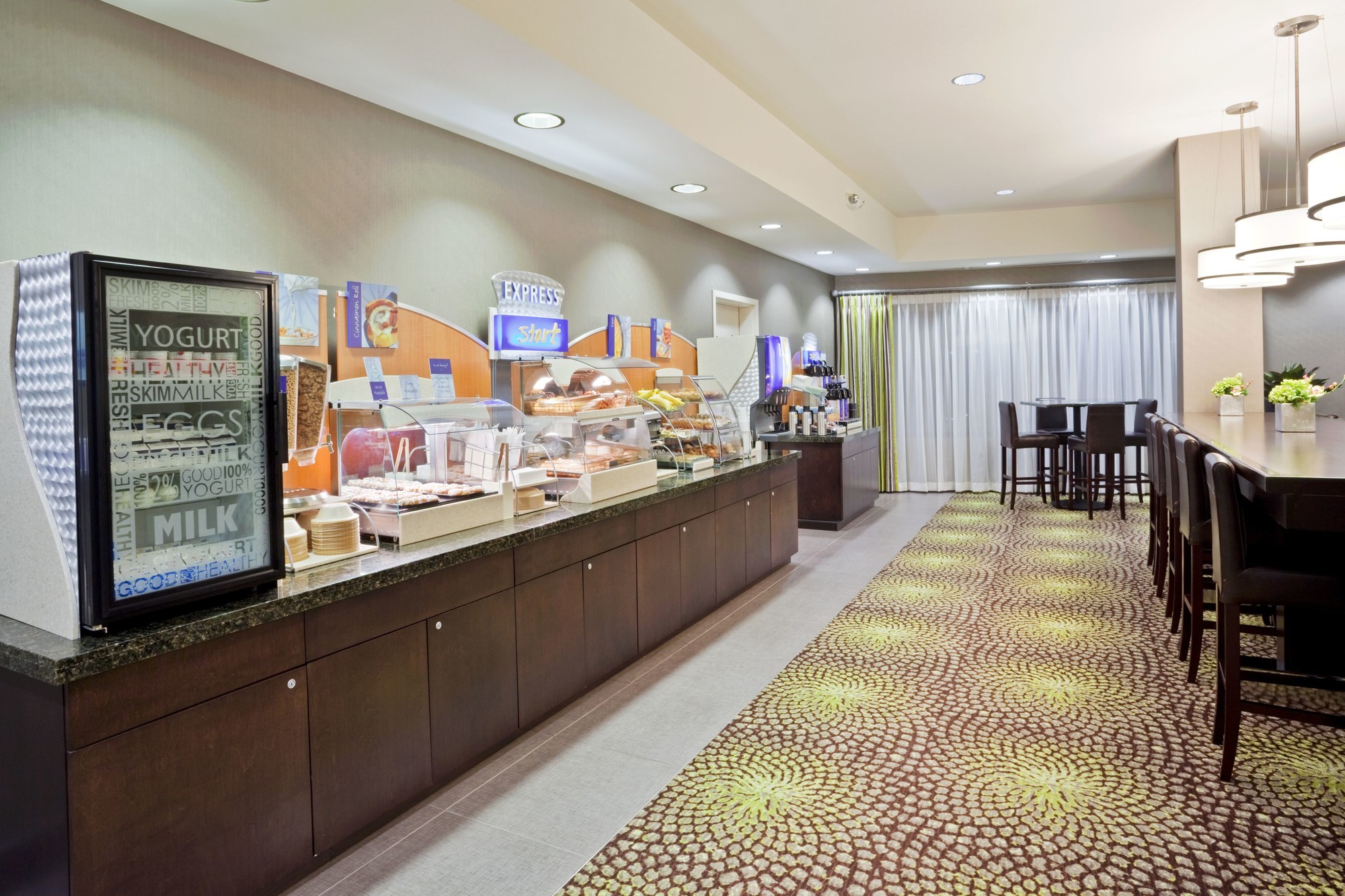 Holiday Inn Express Hotel & Suites Hays
