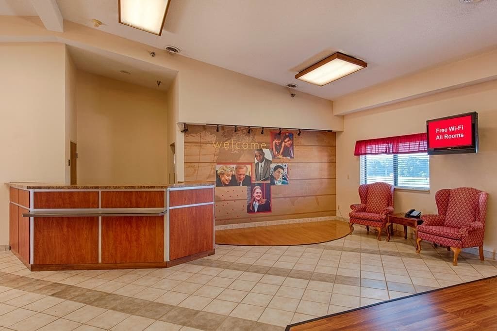 Red Roof Inn Holton