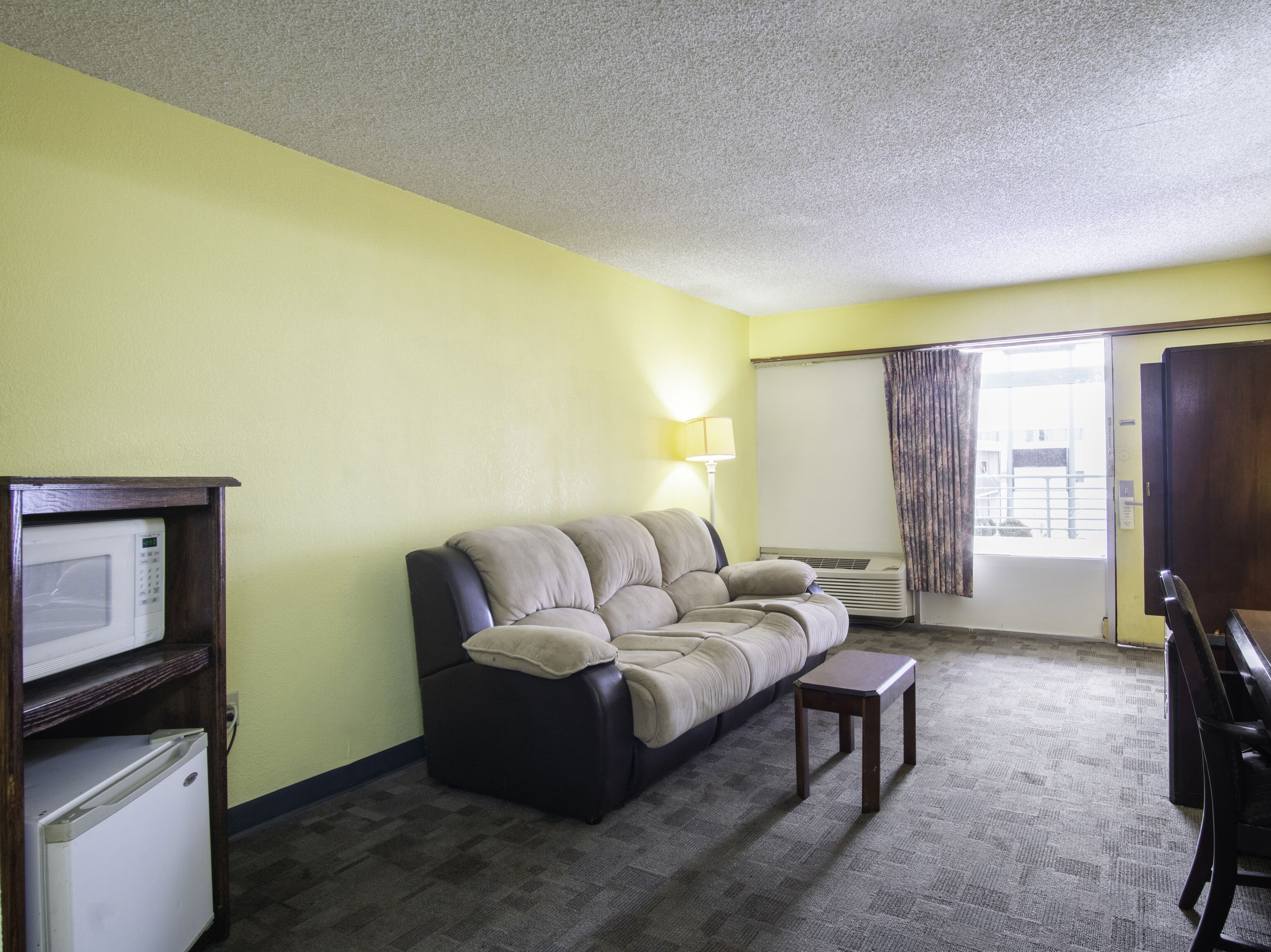 OYO Hotel Hutchinson KS West 4th Ave