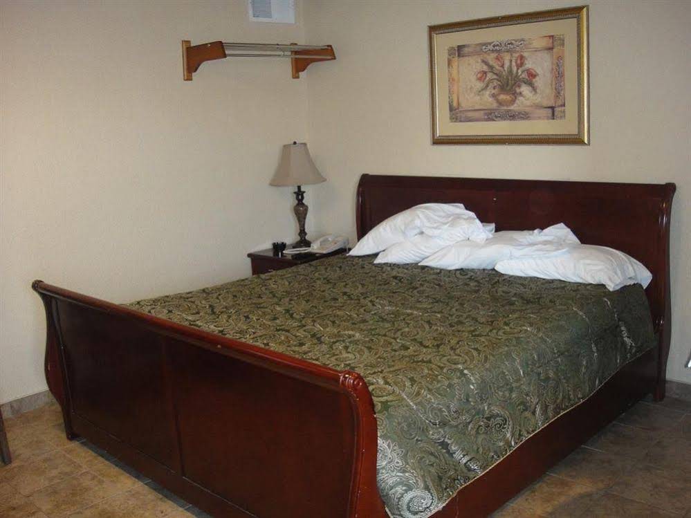 Trails West Motel