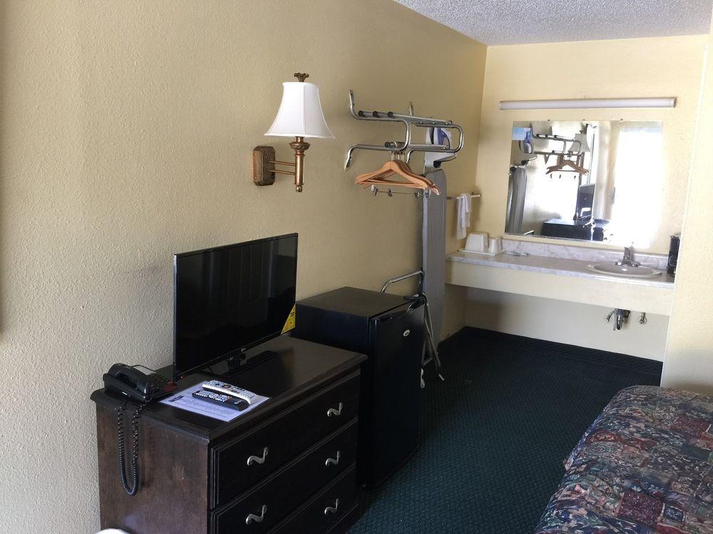 Palace Inn Independence