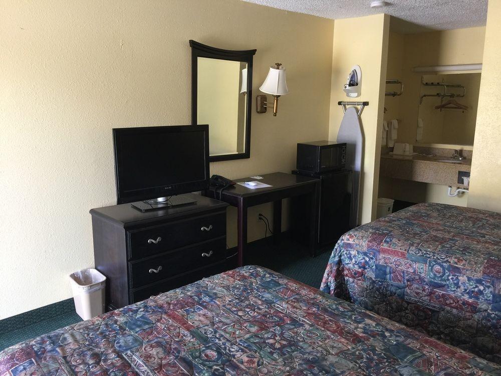 Palace Inn Independence