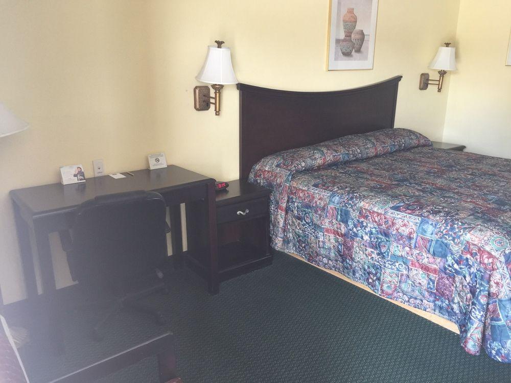 Palace Inn Independence
