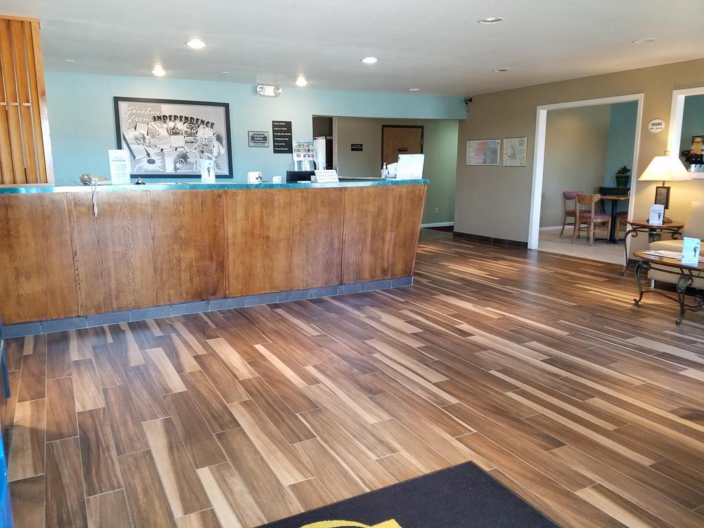 Super 8 by Wyndham Independence