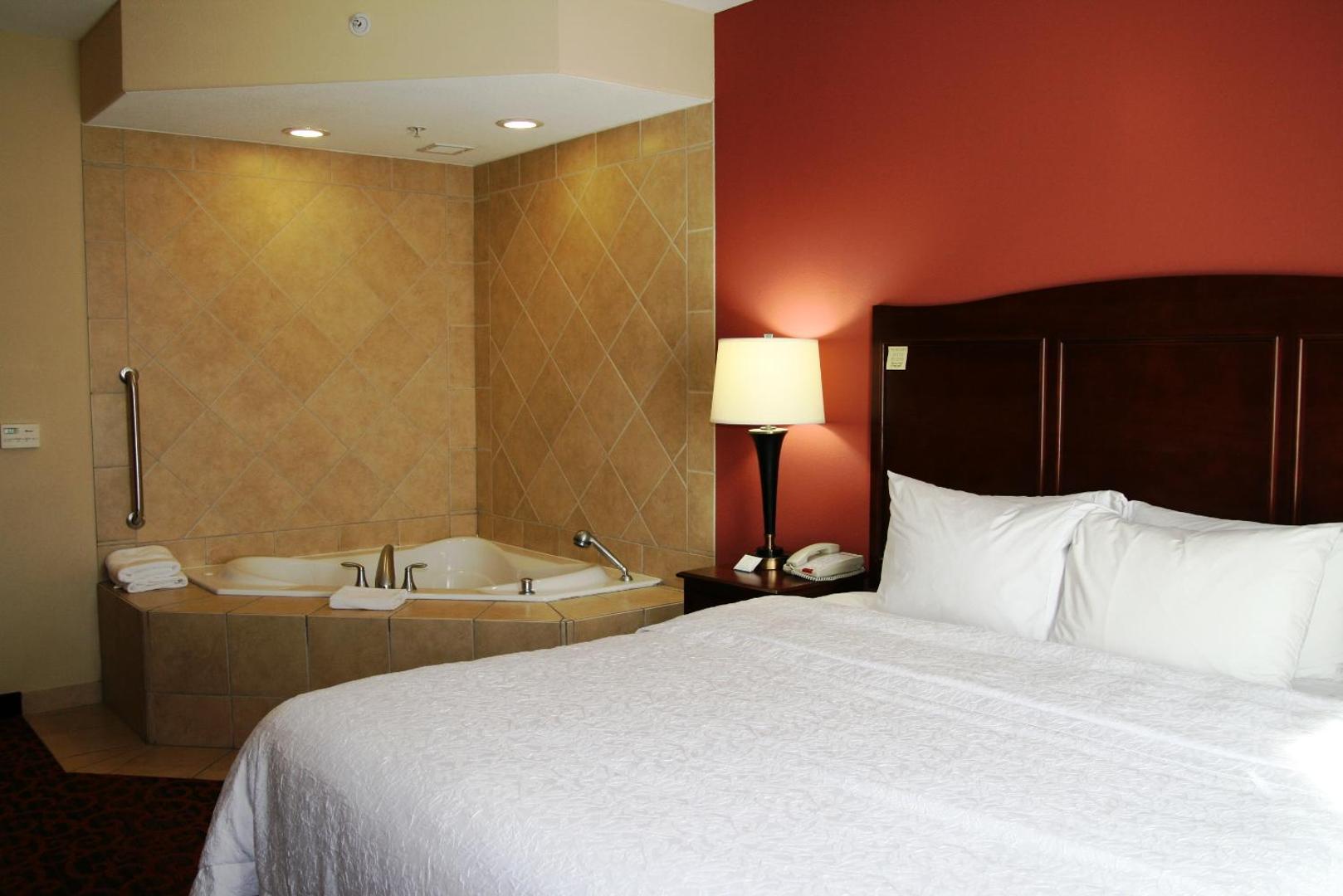 Hampton Inn Junction City