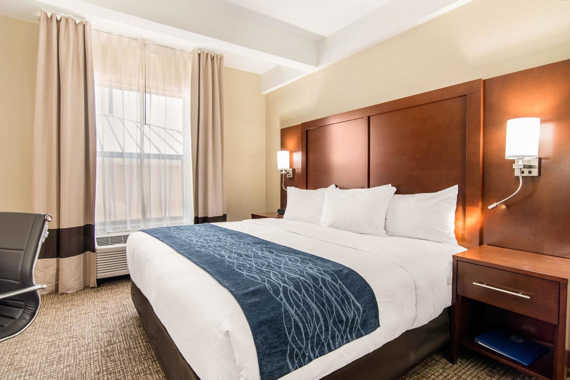 Comfort Inn & Suites Junction City - near Fort Riley