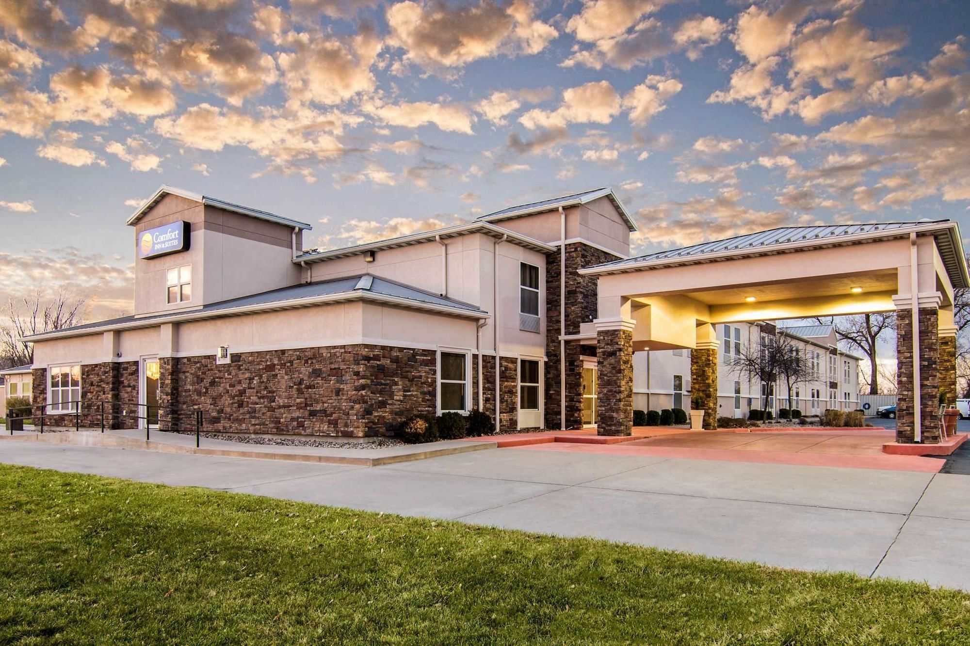 Comfort Inn & Suites Junction City - near Fort Riley