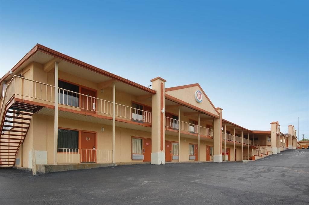 Regency Inn & Suites