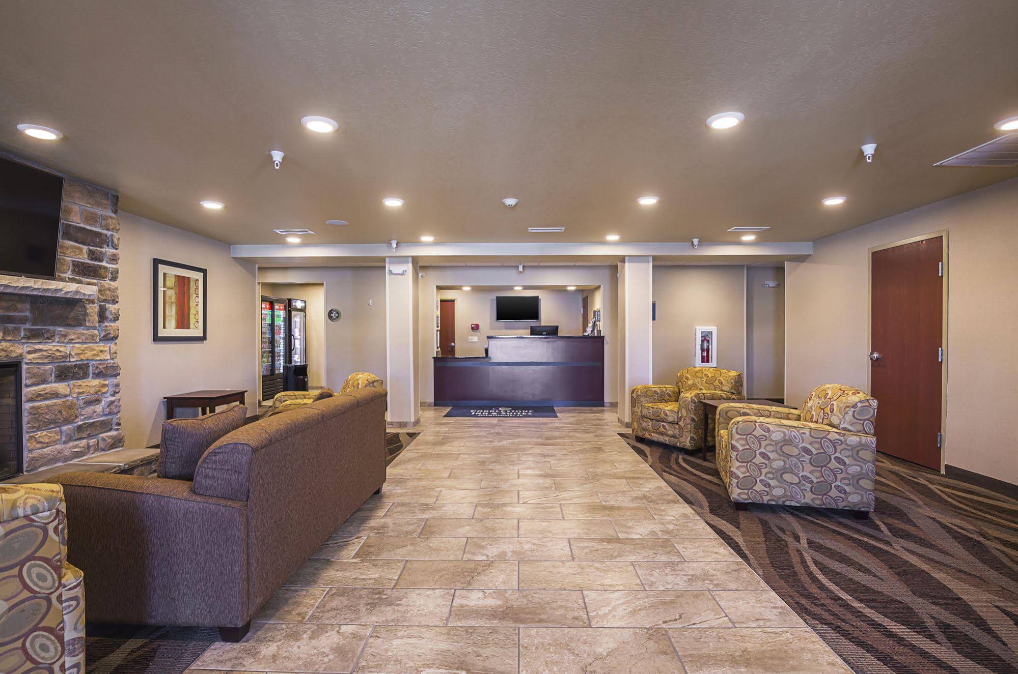 Cobblestone Inn & Suites