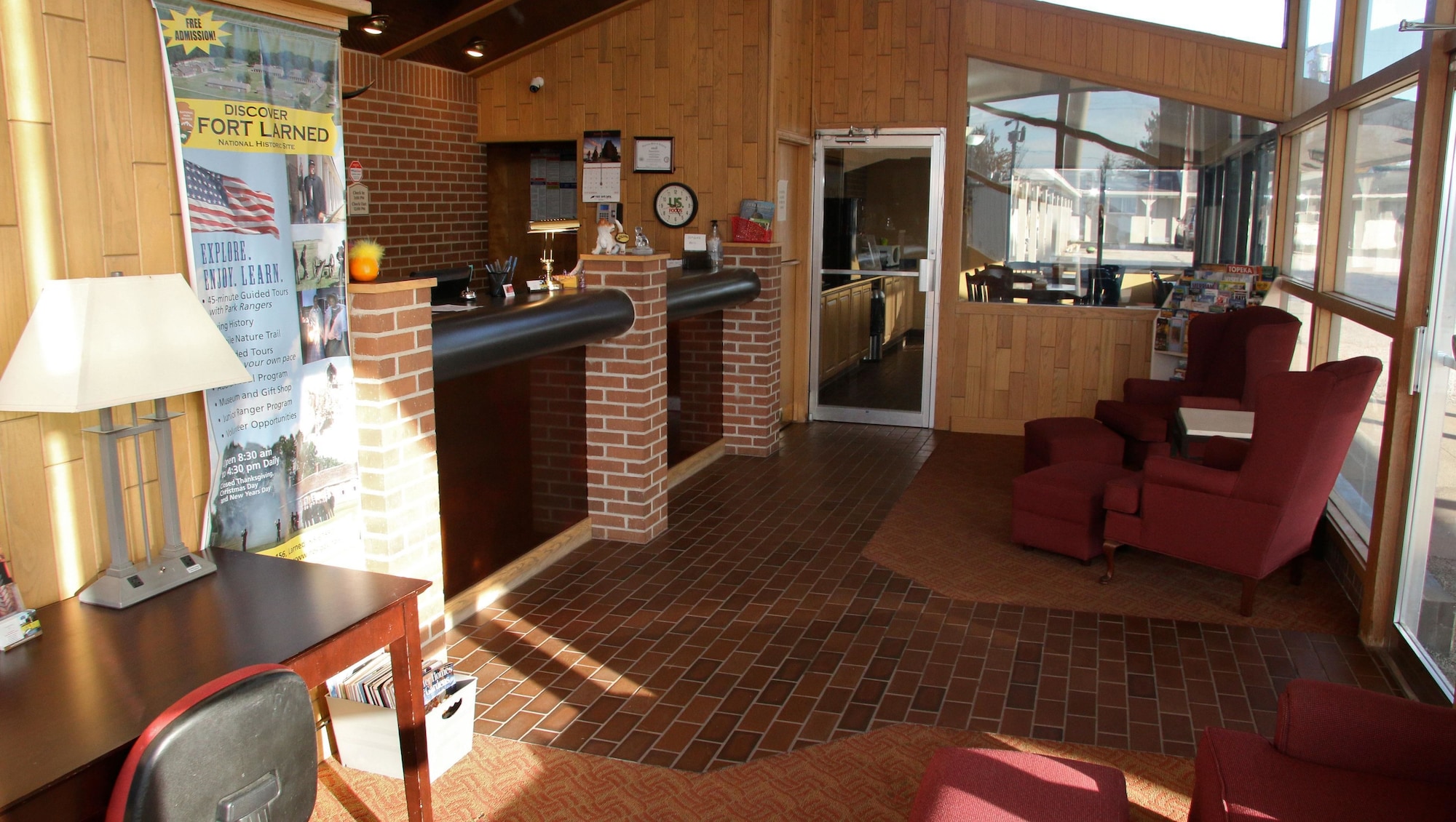 Townsman Inn Larned