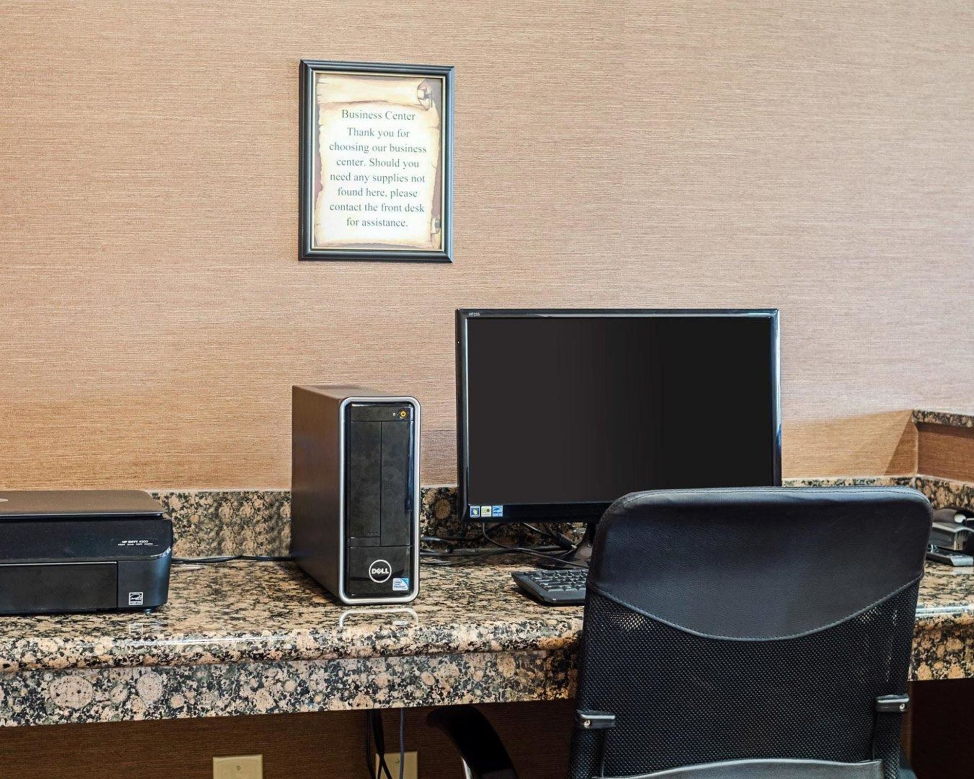 Comfort Inn & Suites Lawrence - University Area