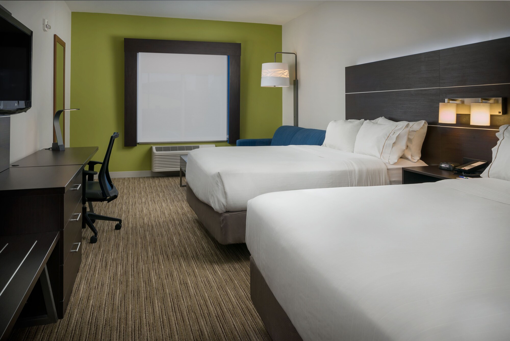 Holiday Inn Express Hotel & Suites Lawrence