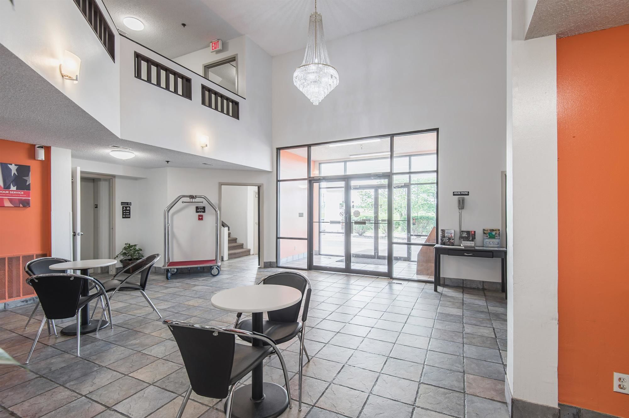Motel 6 Lawrence