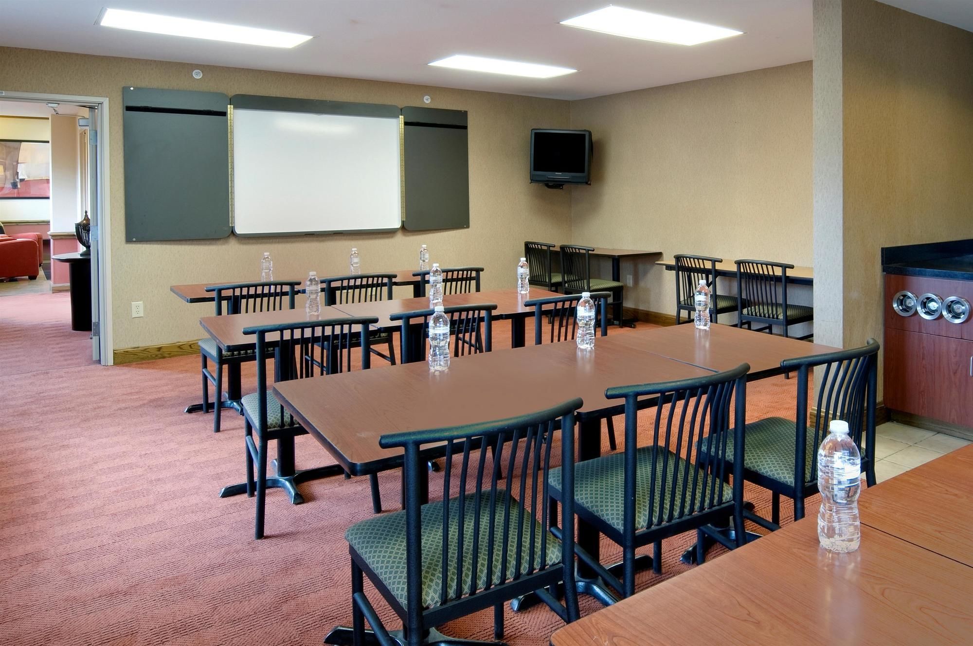 Extended Stay America Kansas City Lenexa 87th St.