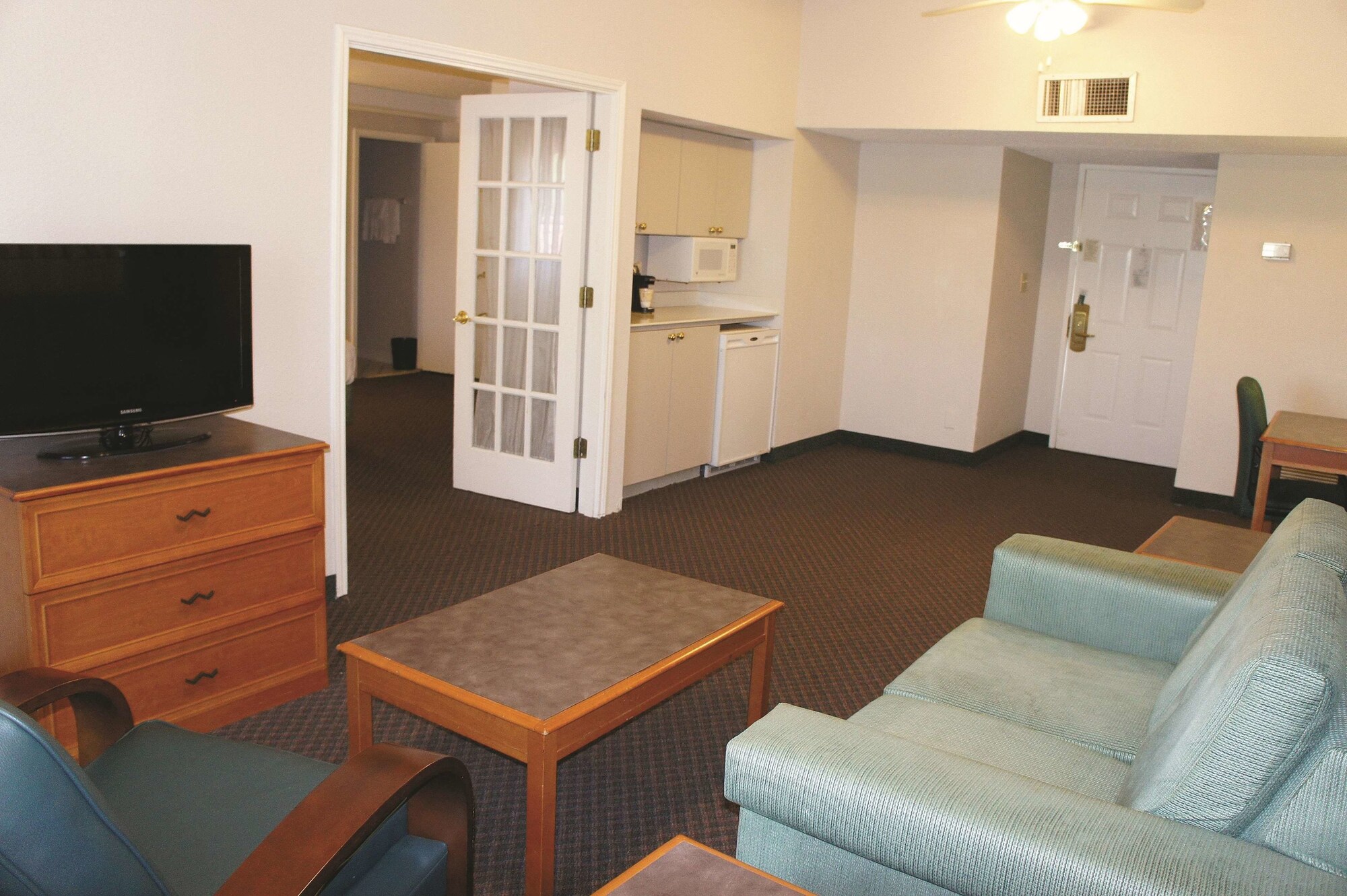 La Quinta Inn by Wyndham Kansas City Lenexa